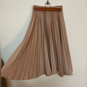 H&M Pleated Skirt